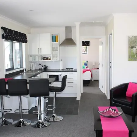 Cottages On St Andrews Havelock North Room photo