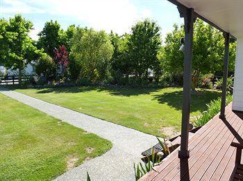 On St Andrews * Havelock North